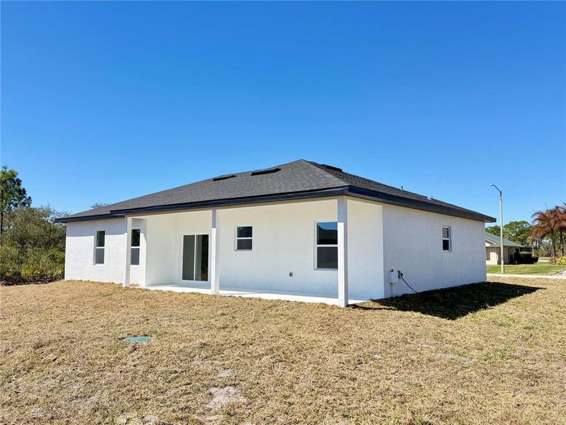 Exterior details and patio area of a home in , Sebring (Image 24).