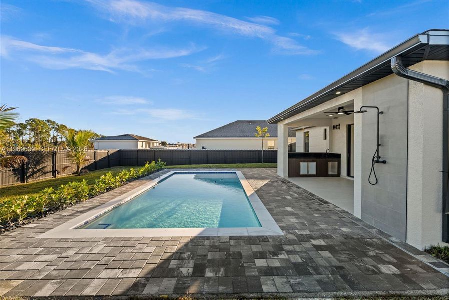 Exterior details and patio area of a home in , Cape Coral (Image 33).