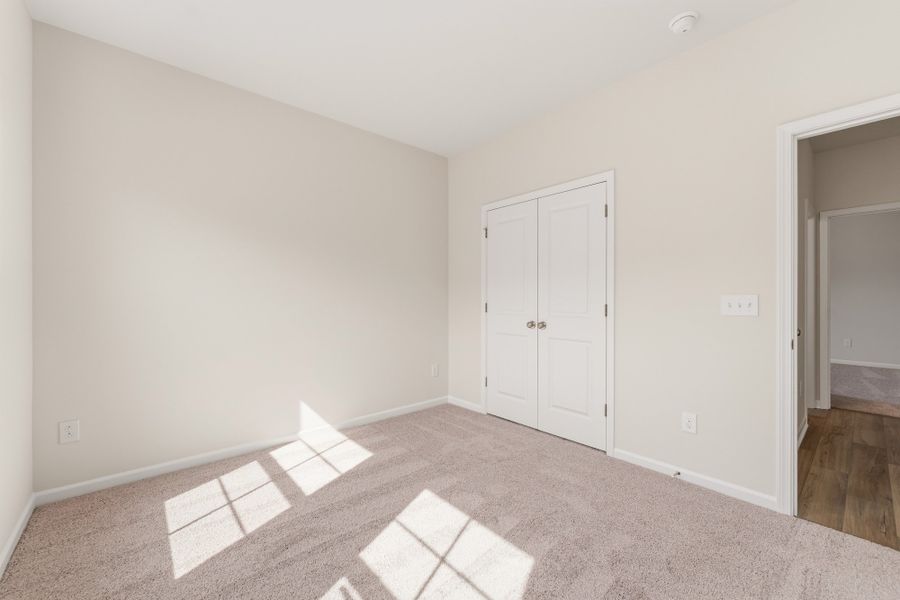 Spacious, unfurnished interior of a new home in Radley Place, Chesnee (Image 22).