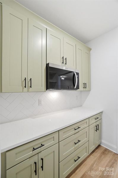 Furnished interior view inside a new home in , Kings Mountain (Image 10).