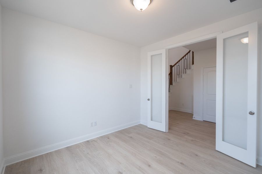 Spacious, unfurnished interior of a new home in Goodland, Midlothian (Image 21).