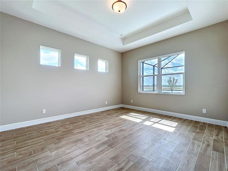 Spacious, unfurnished interior of a new home in Watercolor Place Single Family Homes, Bradenton (Image 43).