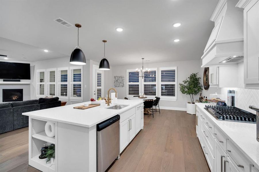 Furnished interior view inside a new home in Sweetgrass, Haslet (Image 30).
