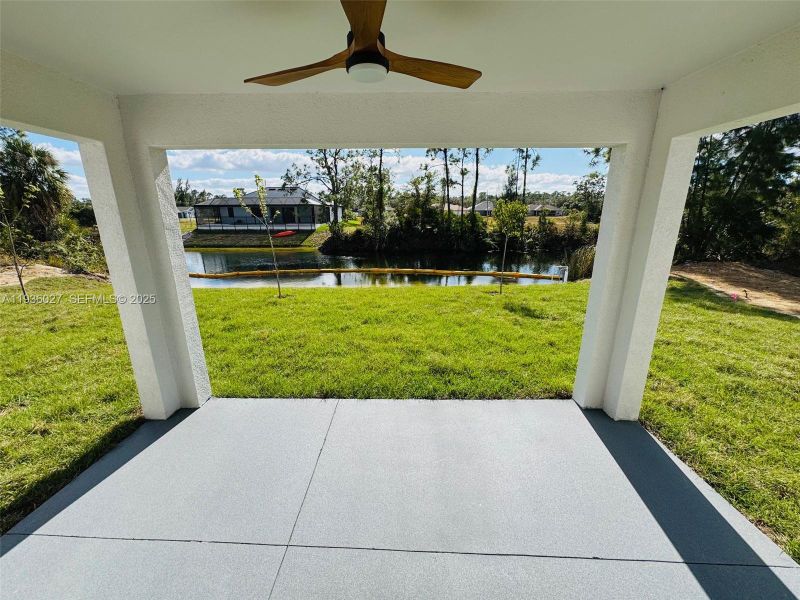 Exterior details and patio area of a home in , Cape Coral (Image 3).