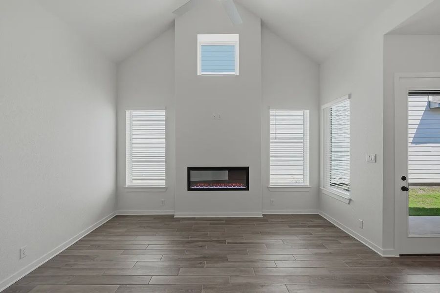 Spacious, unfurnished interior of a new home in The Crossvine, Schertz (Image 23).