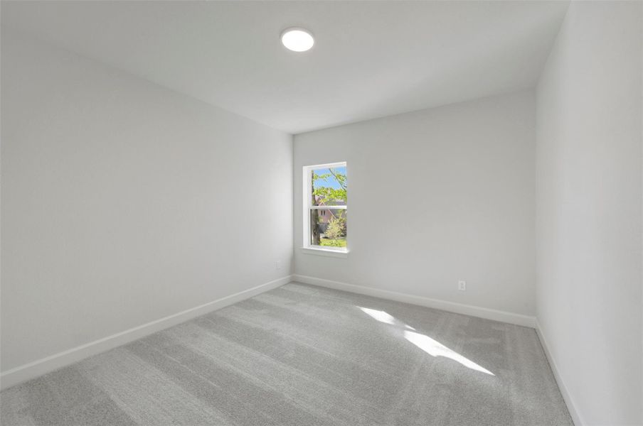 Spacious, unfurnished interior of a new home in ARTAVIA - Parkview Collection, Conroe (Image 22).