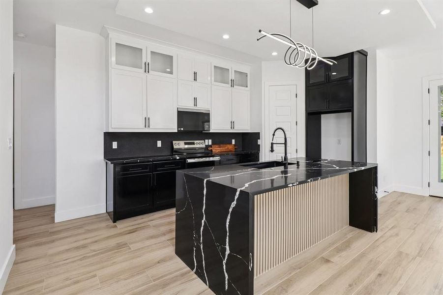 Furnished interior view inside a new home in , Dallas (Image 5).