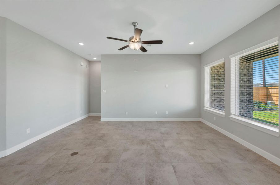 Spacious, unfurnished interior of a new home in Meridiana 55' Homesites, Manvel (Image 41).