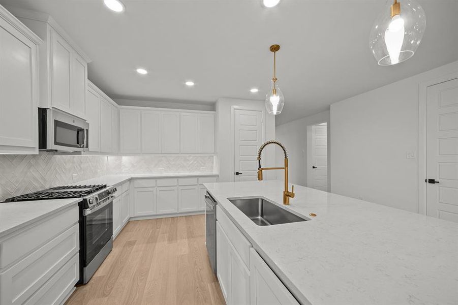 Furnished interior view inside a new home in Treeline, Justin (Image 12).