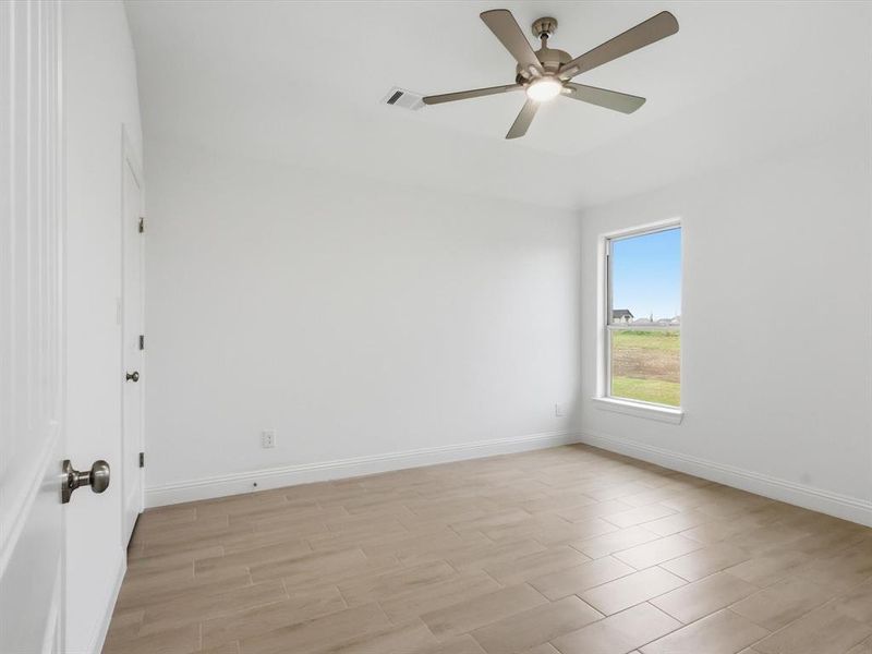Spacious, unfurnished interior of a new home in , Godley (Image 35).
