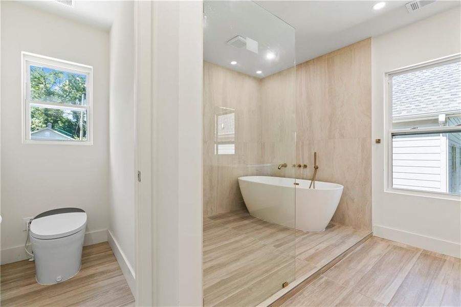 Furnished interior view inside a new home in , Atlanta (Image 43). Furnished interior view inside a new home in , Atlanta (Image 43).