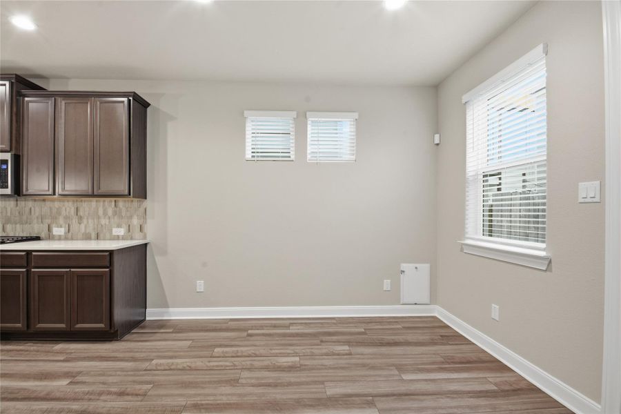 Breakfast nook connected to the rest of everyday life! Breakfast nook connected to the rest of everyday life!