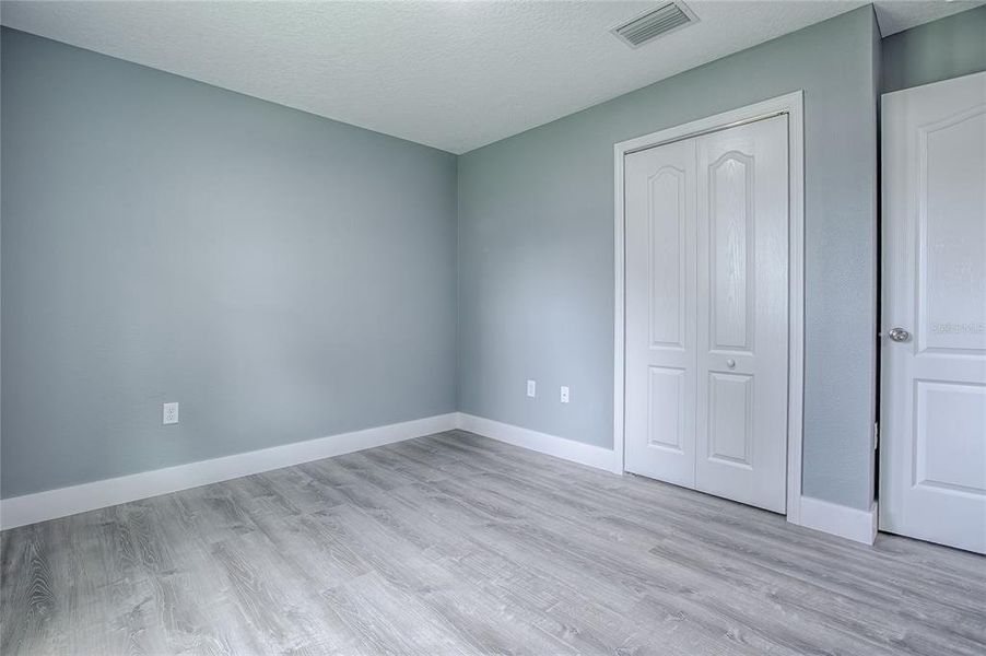 Spacious, unfurnished interior of a new home in , Lake Panasoffkee (Image 11).