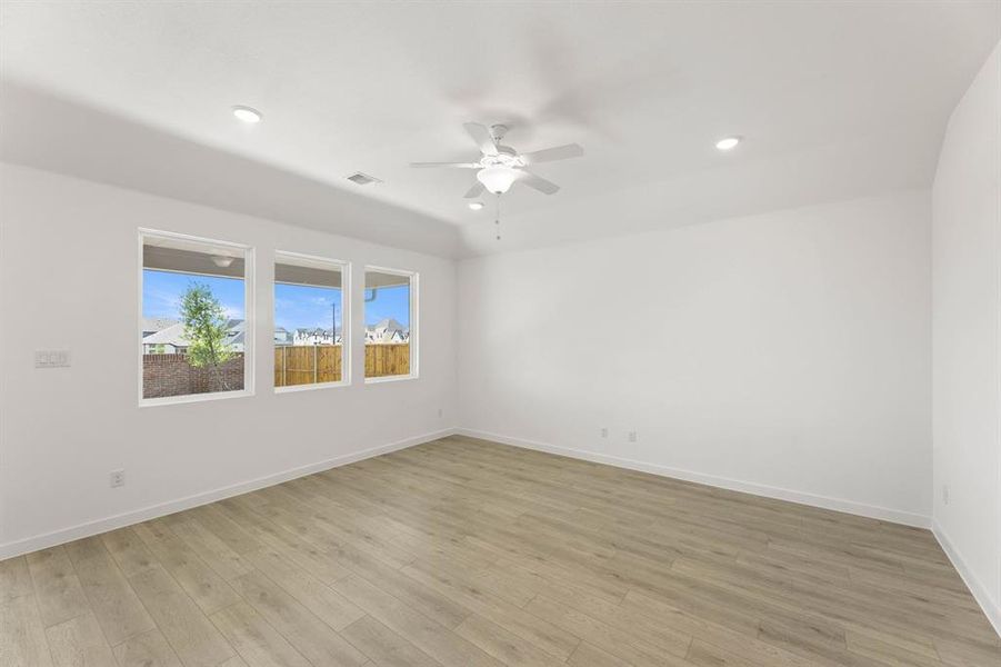 712 Tyronza-Living Room-1