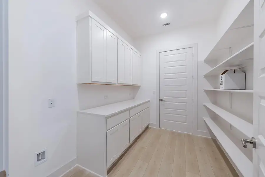 Grandview B working pantry