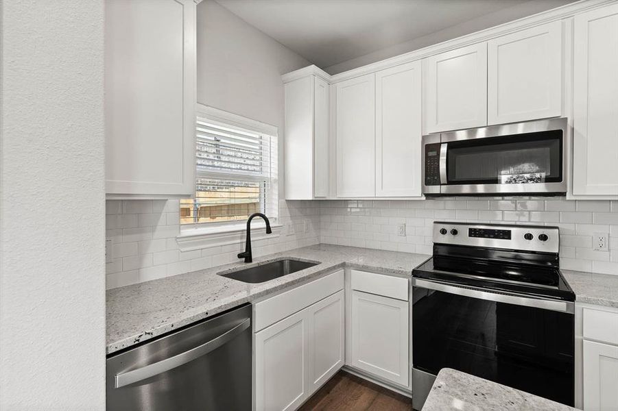 Kitchen - all Whirlpool appliances are included! Kitchen - all Whirlpool appliances are included!
