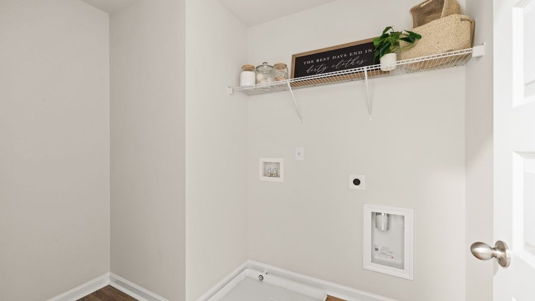 Representative unfurnished interior of a home built from the Stratford by D.R. Horton in Echo Glen, Stockbridge (Image 20).