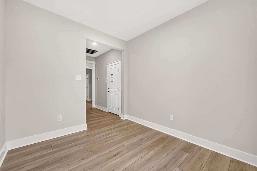 Spacious, unfurnished interior of a new home in Two Step Farm, Montgomery (Image 26). Spacious, unfurnished interior of a new home in Two Step Farm, Montgomery (Image 26).