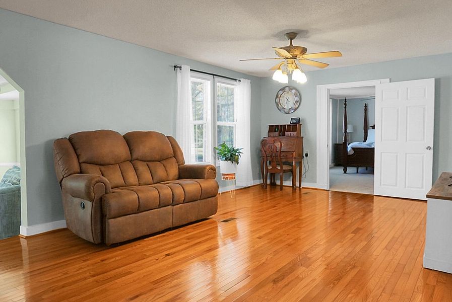 Furnished interior view inside a new home in , Bonneau (Image 17).