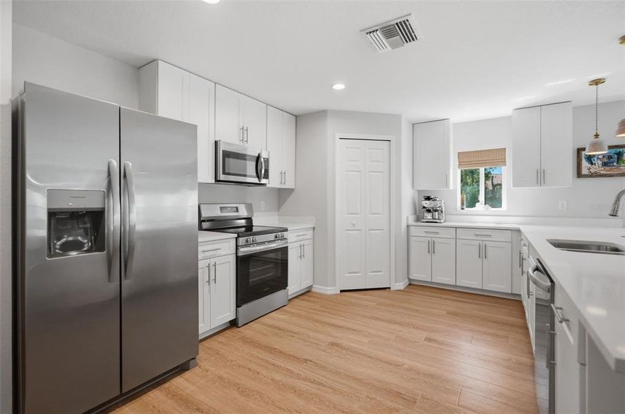 Furnished interior view inside a new home in , Spring Hill (Image 6).