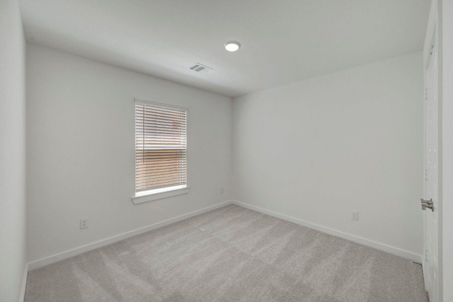 Spacious, unfurnished interior of a new home in Summerview, Fulshear (Image 21). Spacious, unfurnished interior of a new home in Summerview, Fulshear (Image 21).