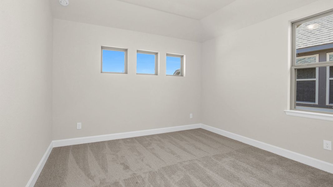 Spacious, unfurnished interior of a new home in Jordan Ranch, Fulshear (Image 15).