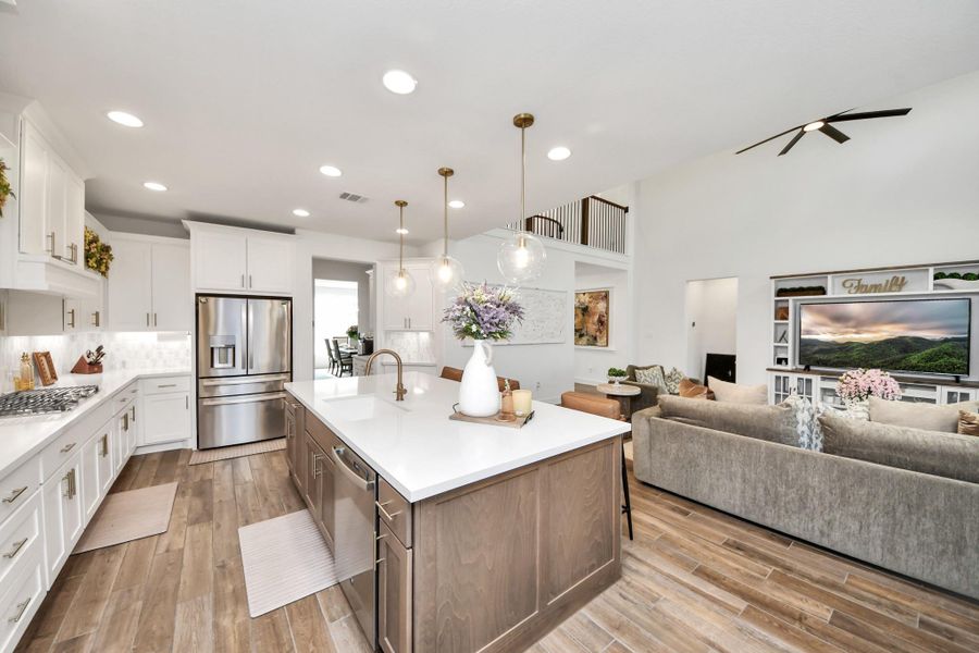 Well-designed kitchen ideal for cooking and entertaining.