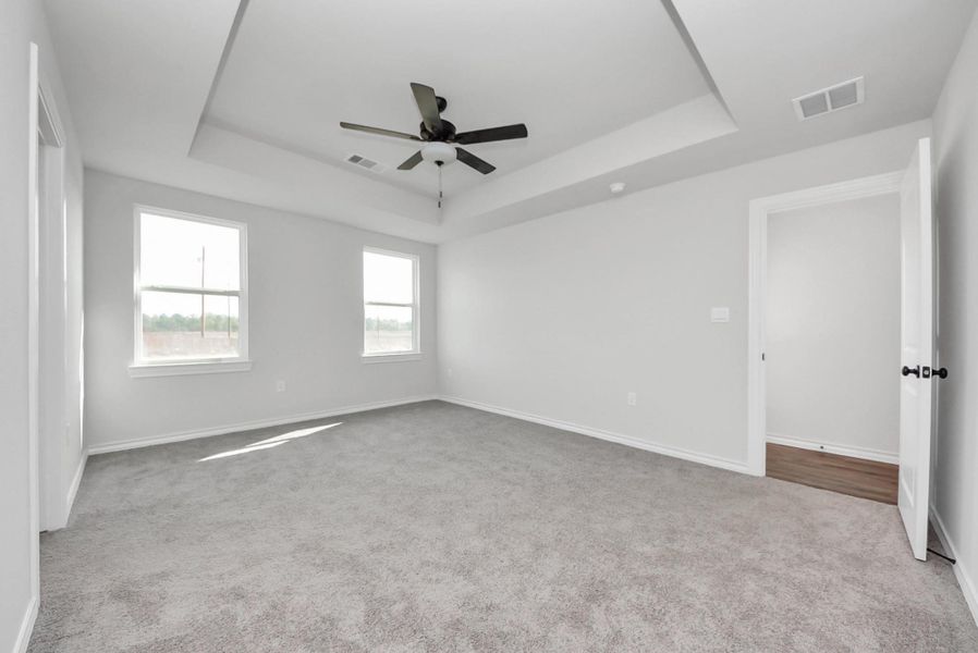 Spacious, unfurnished interior of a new home in Hill & Dale Ranch, Splendora (Image 33).
