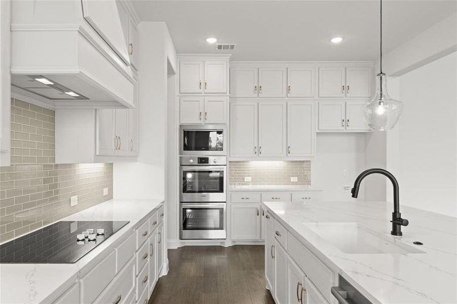 117Carly_16 117Carly_16