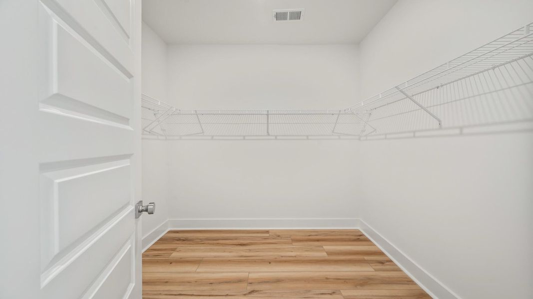 Spacious, unfurnished interior of a new home in Pamlico Terrace, Awendaw (Image 30).