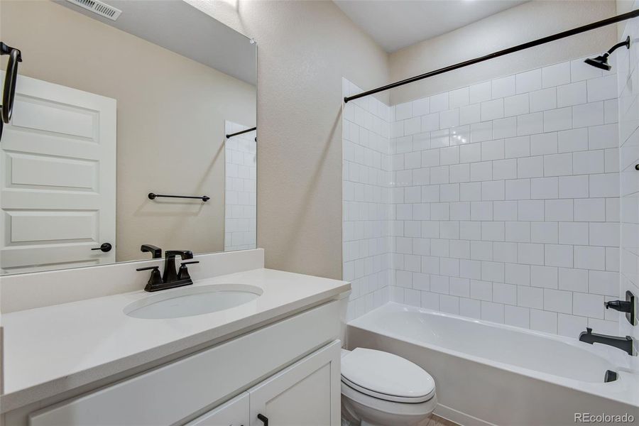 Furnished interior view inside a new home in Reunion Ridge, Commerce City (Image 16).