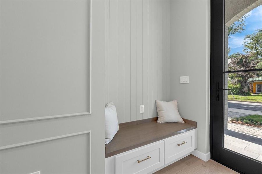 Furnished interior view inside a new home in , Orlando (Image 45).