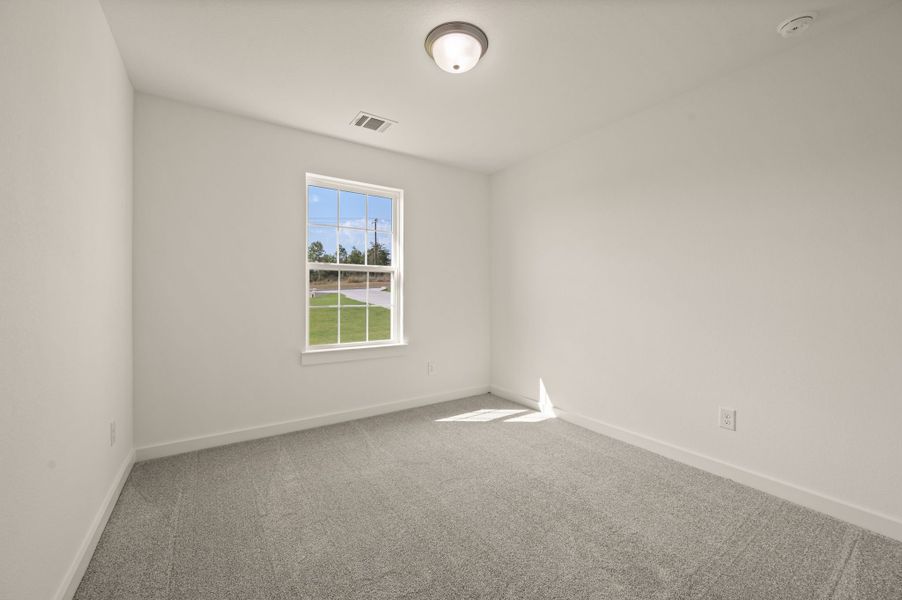 Spacious, unfurnished interior of a new home in Gatlin Ranch, Springtown (Image 25).