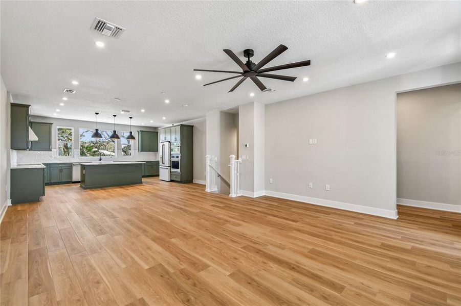 Spacious, unfurnished interior of a new home in EvenTide, New Smyrna Beach (Image 11).