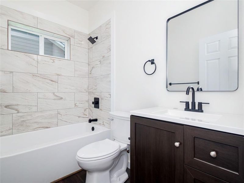 Furnished interior view inside a new home in , Brownwood (Image 6).