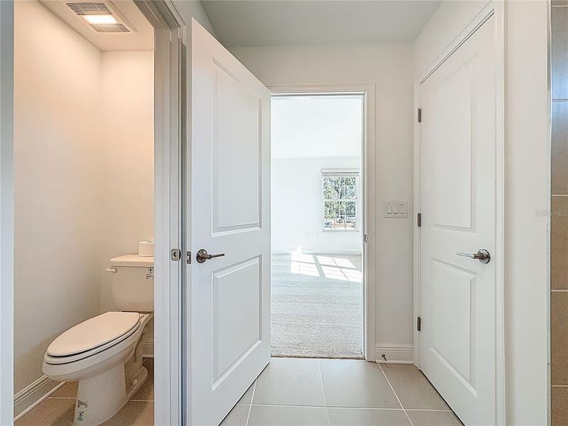 Furnished interior view inside a new home in , St. Petersburg (Image 33).