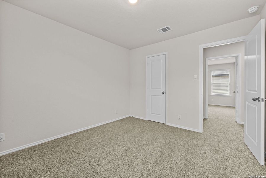 Spacious, unfurnished interior of a new home in Redbird Ranch, San Antonio (Image 14).
