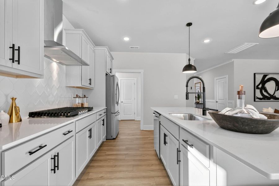 DC 39 Apex Interior-12