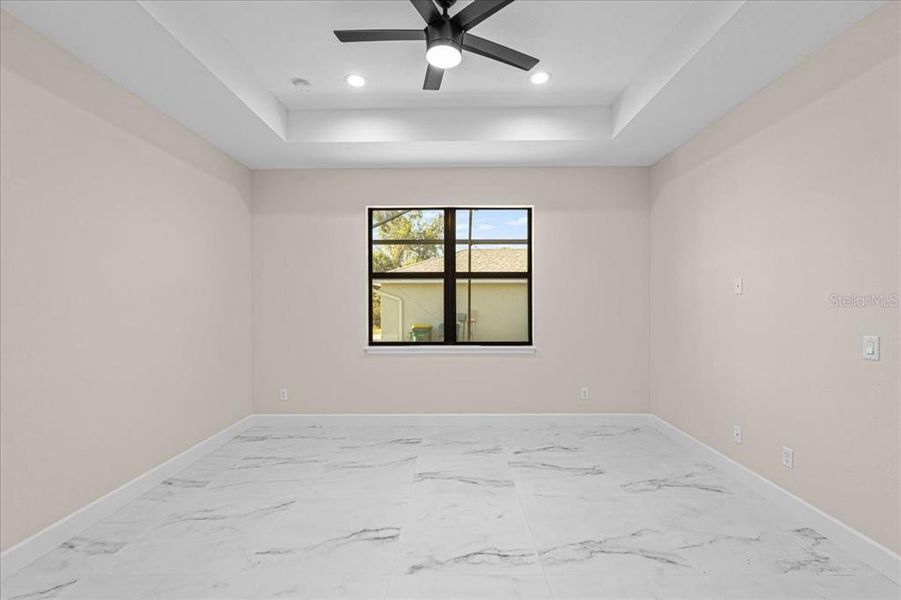 Spacious, unfurnished interior of a new home in , Rotonda West (Image 17).
