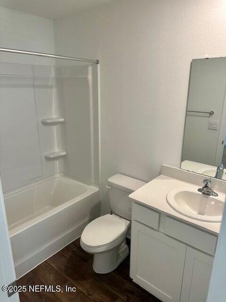 Furnished interior view inside a new home in Corsair, Middleburg (Image 10).