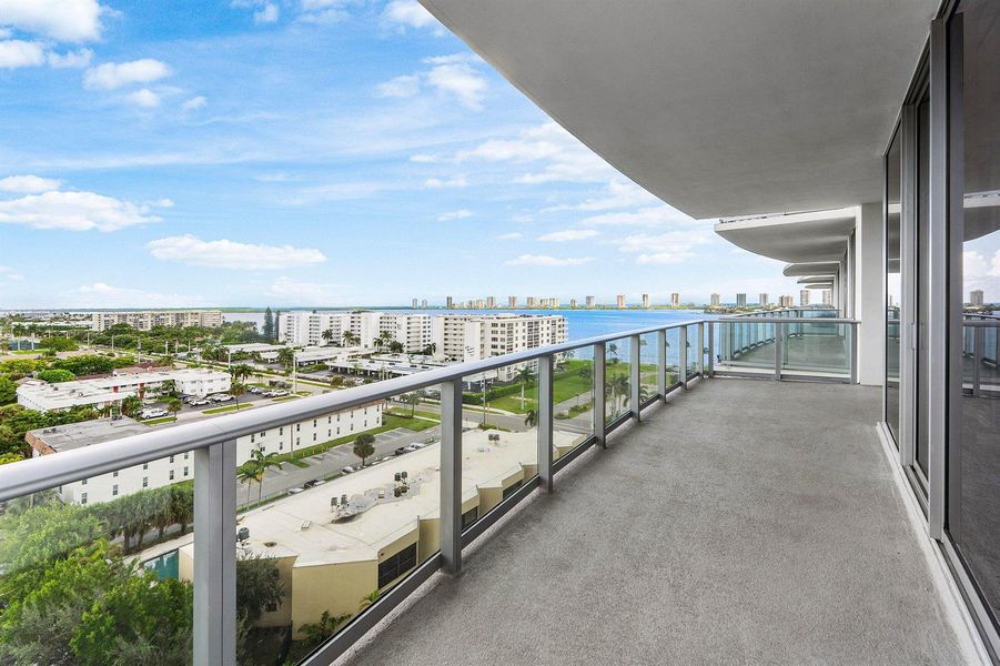 Spacious Balcony w/ Intracoastal View
