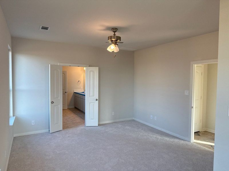 Spacious, unfurnished interior of a new home in Covenant Park, Springtown (Image 5). Spacious, unfurnished interior of a new home in Covenant Park, Springtown (Image 5).