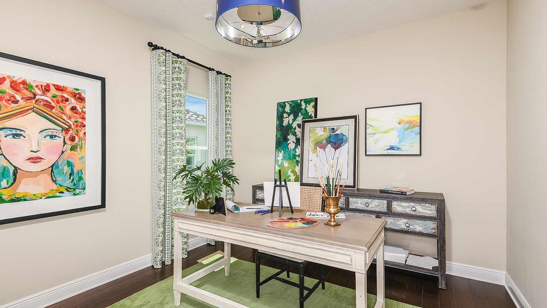 Furnished interior view inside a new home in Windward, Lakewood Ranch (Image 15). Furnished interior view inside a new home in Windward, Lakewood Ranch (Image 15).