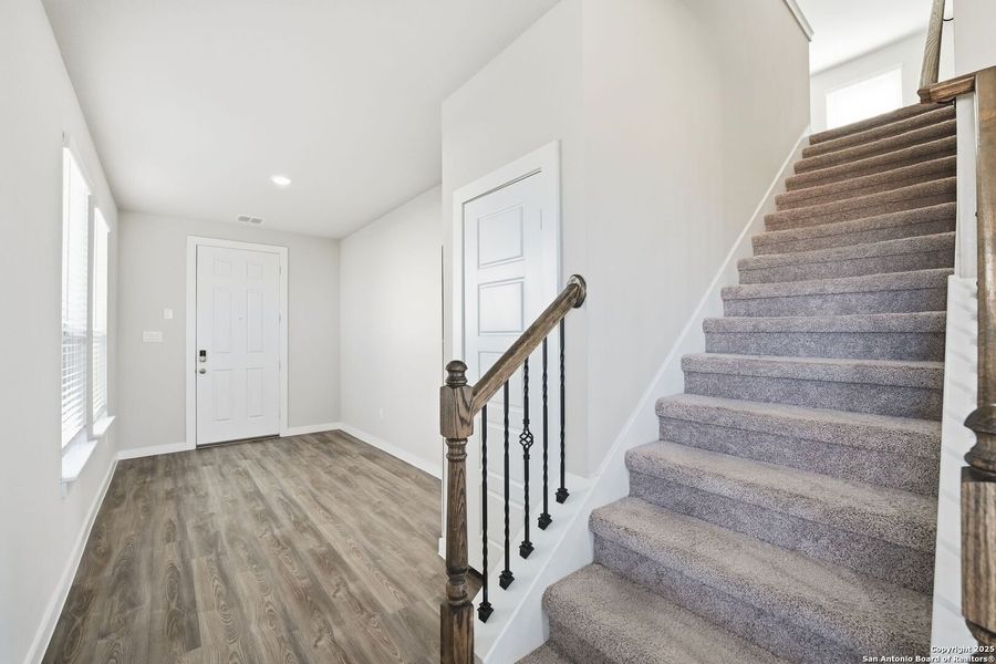 Spacious, unfurnished interior of a new home in Morgan Meadows, San Antonio (Image 19).