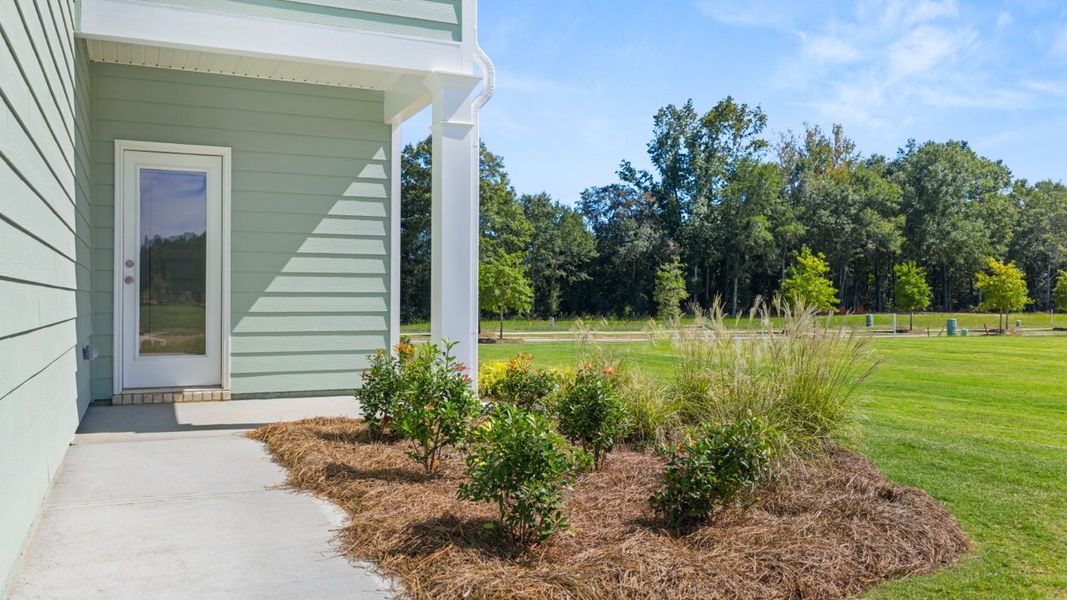 Representative exterior details of a home built from the Iria Glen by D.R. Horton in Brookland Commons, Monroe (Image 31).