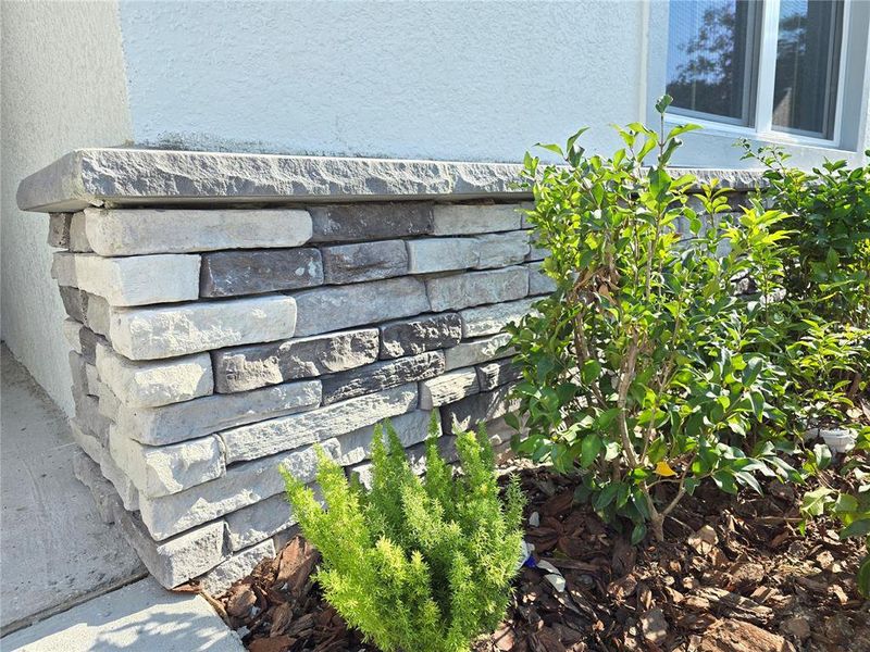 Exterior details and patio area of a home in , Homosassa (Image 46).