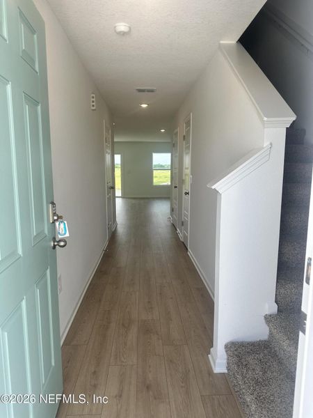 Spacious, unfurnished interior of a new home in Rookery, Green Cove Springs (Image 27).