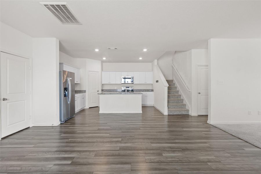 Spacious, unfurnished interior of a new home in Chapel Run, Montgomery (Image 19). Spacious, unfurnished interior of a new home in Chapel Run, Montgomery (Image 19).