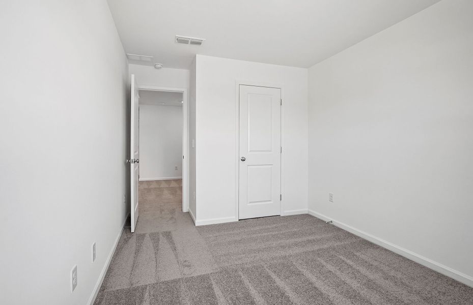 Spacious, unfurnished interior of a new home in Mallard Park, Charlotte (Image 36). Spacious, unfurnished interior of a new home in Mallard Park, Charlotte (Image 36).