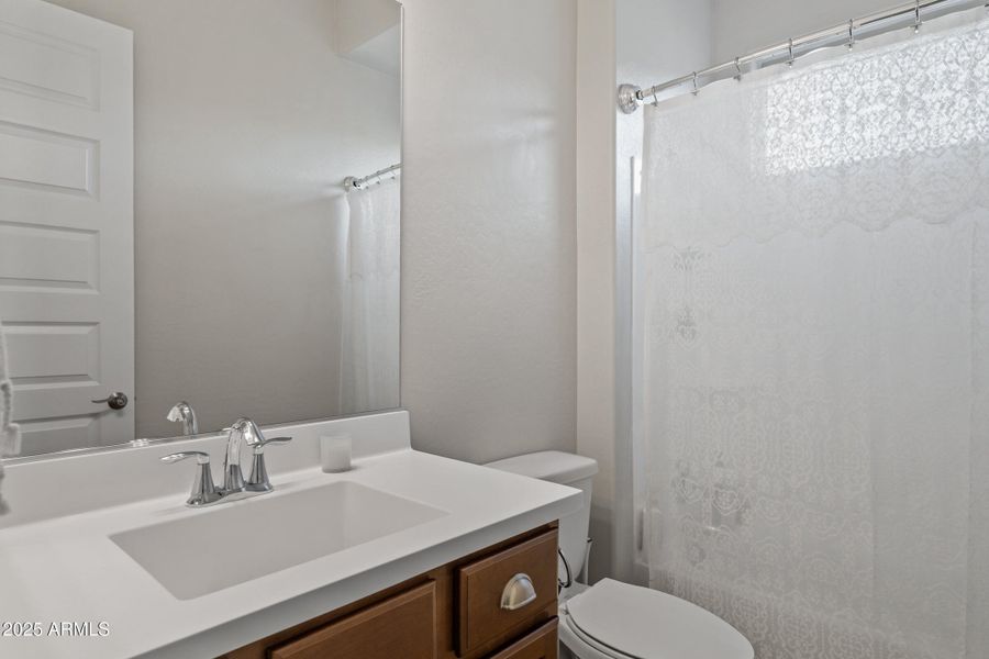 5211 S Del Rancho-28